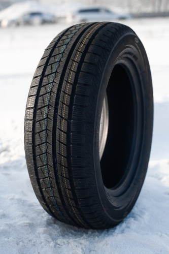 фото протектора и шины ICEPIONEER 868 Шина ZMAX ICEPIONEER 868 225/50 R17 98H