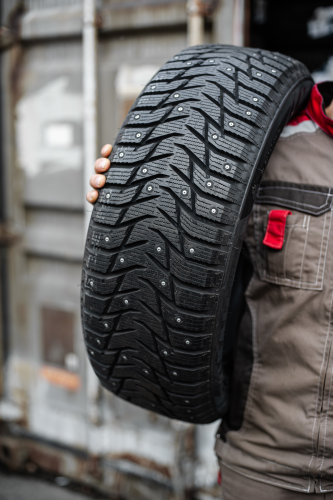 фото протектора и шины Ice Blazer WST3 Шина Sailun Ice Blazer WST3 215/50 R17 95T